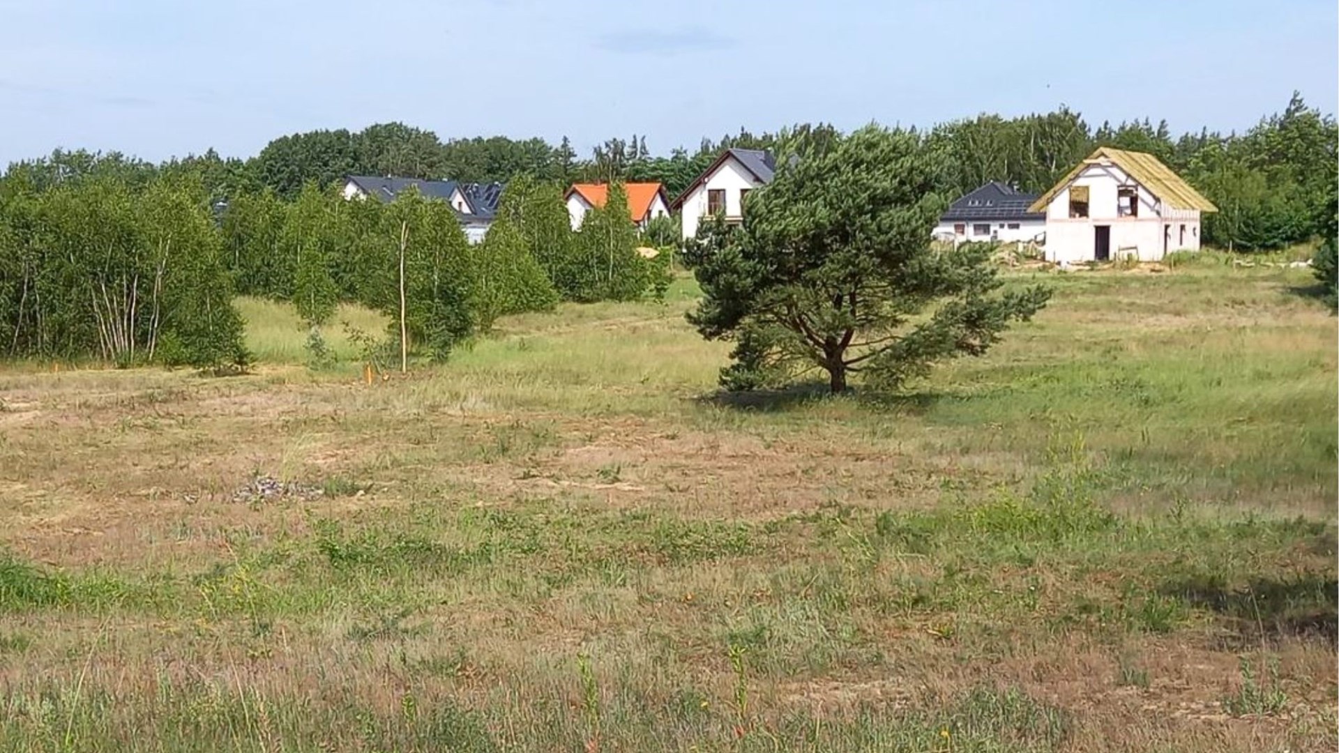 Działka na sprzedaż