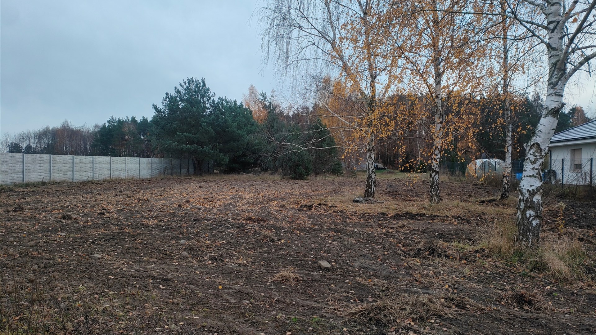 Działka na sprzedaż