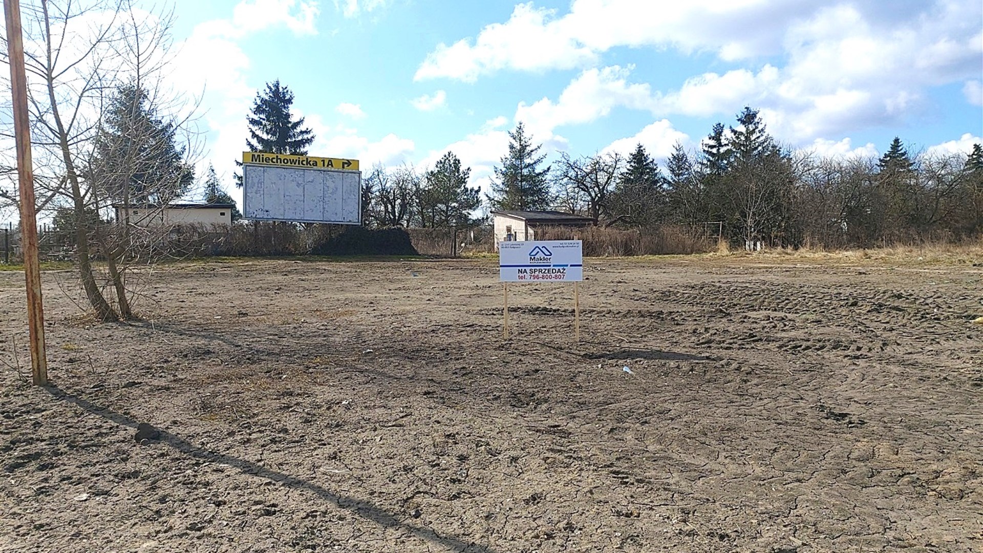 Działka na sprzedaż