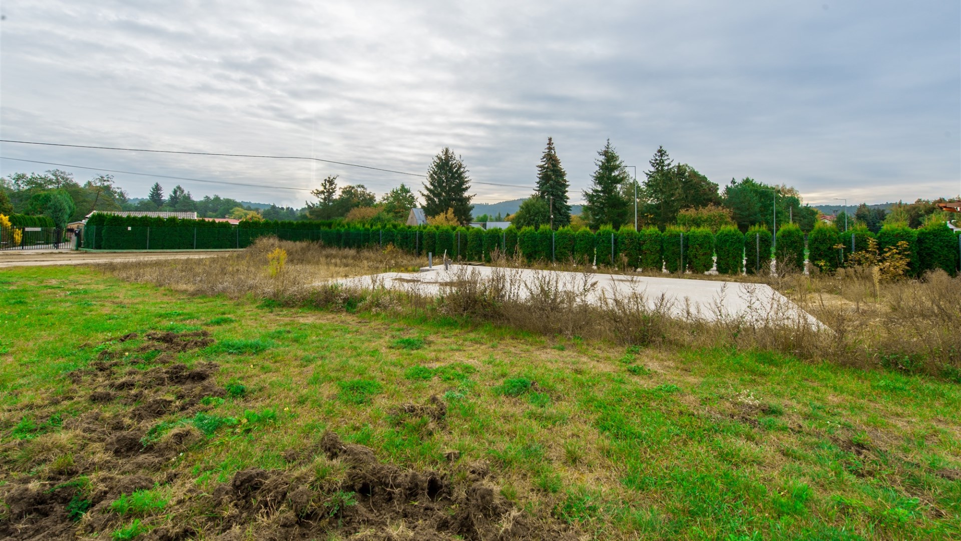 Działka na sprzedaż