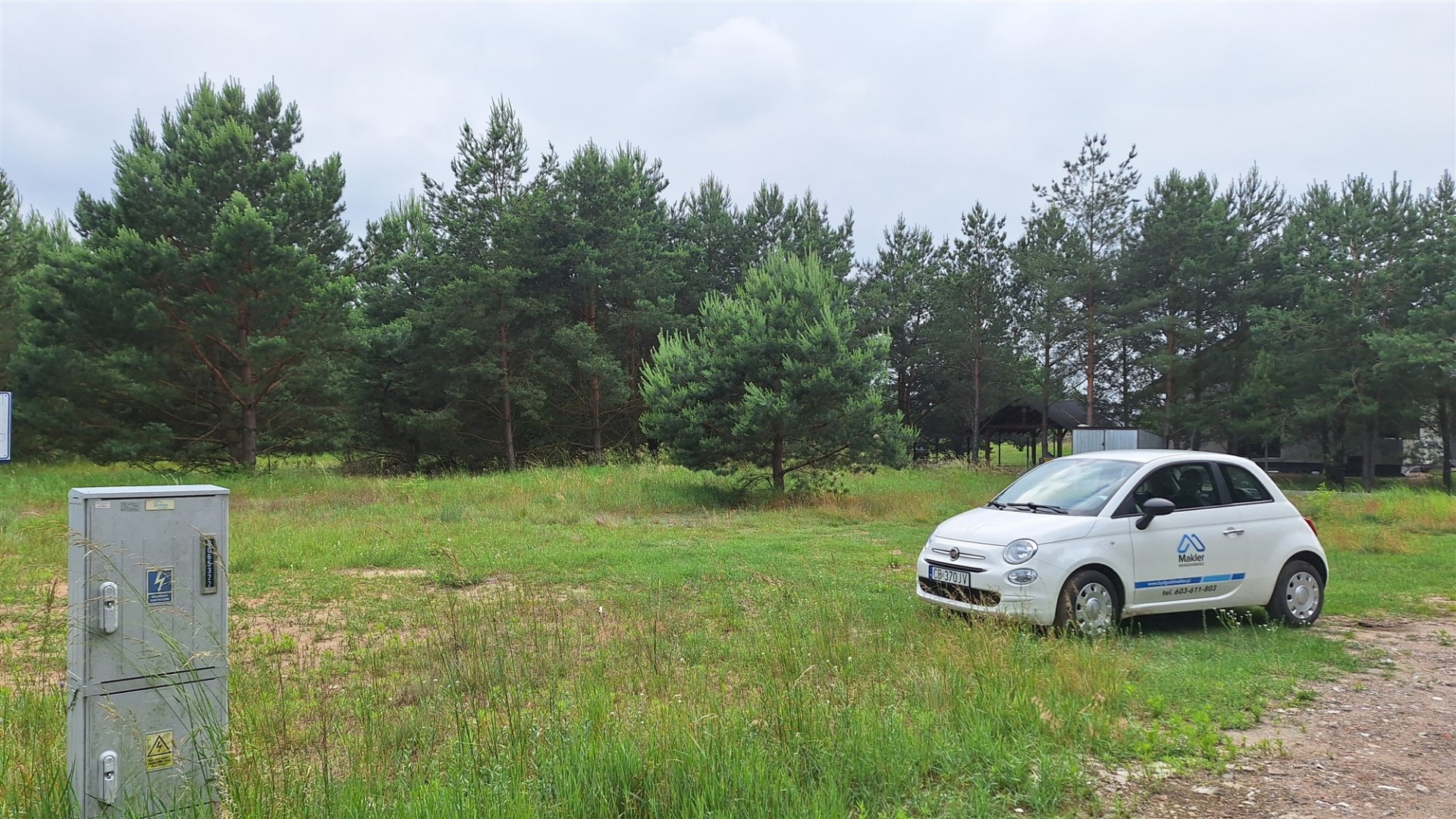 Działka na sprzedaż