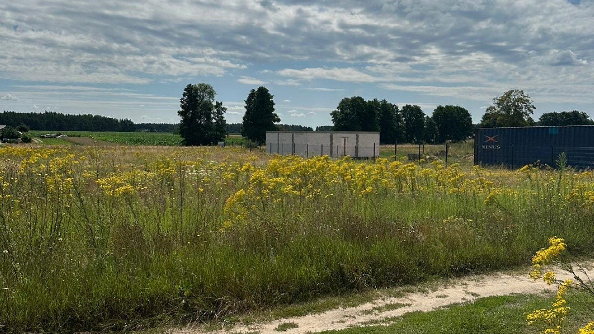 Działka na sprzedaż